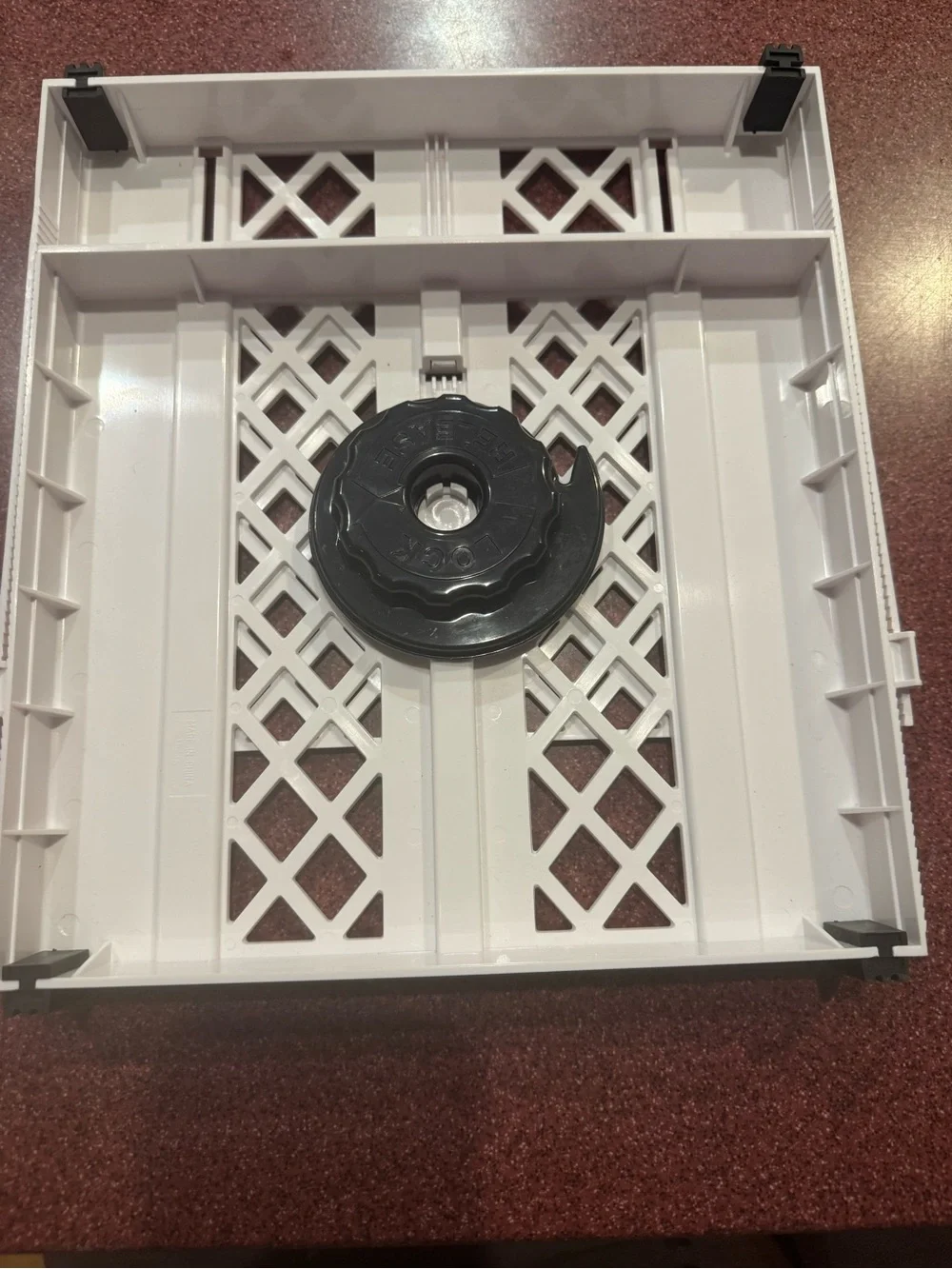 Locker Mate Expanding Locker Shelf